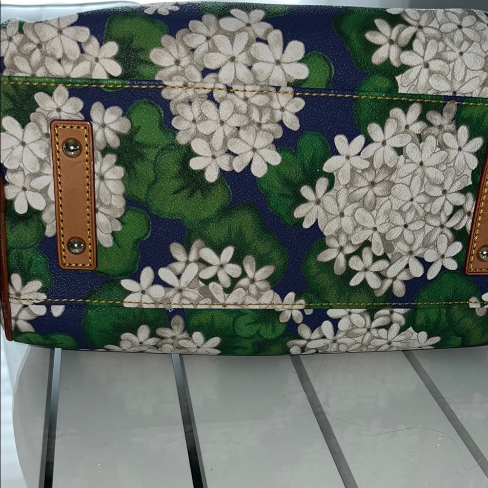 Dooney & Bourke Green and White Satchel with Leather Trim - Picture 10 of 10